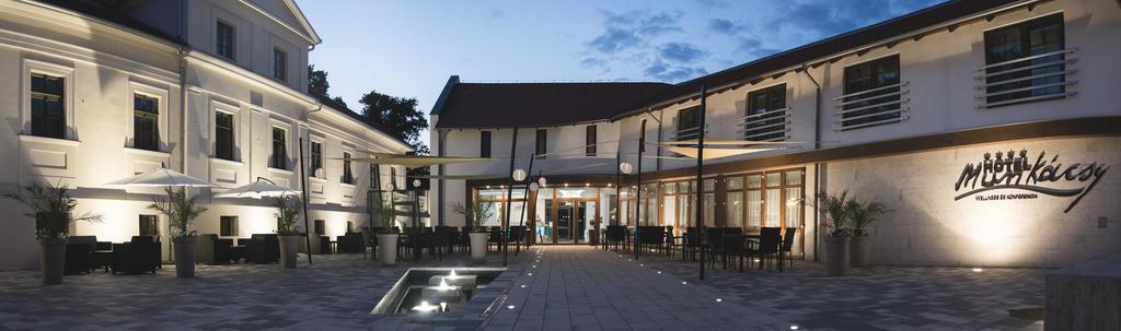 Munkacsy Hotel Bekescsaba Bagian luar foto